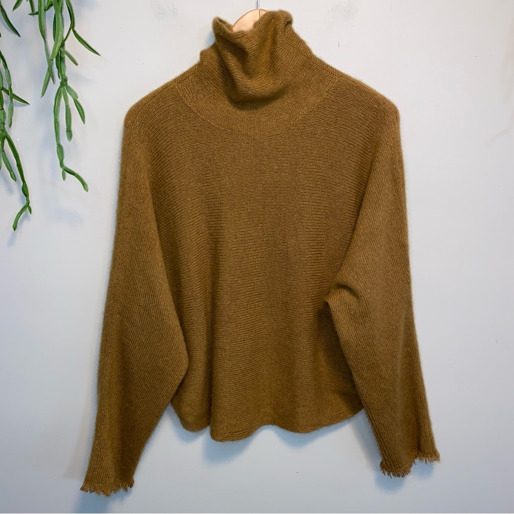Vince Wool & Cashmere Camel Color Turtleneck